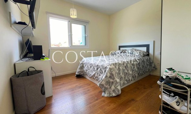 Herverkoop - Villa -
Bigastro