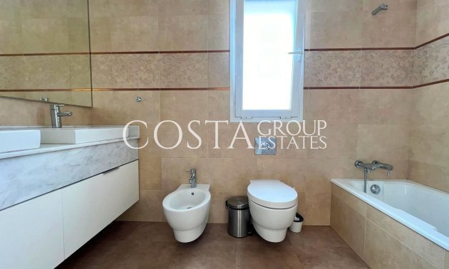 Herverkoop - Villa -
Bigastro