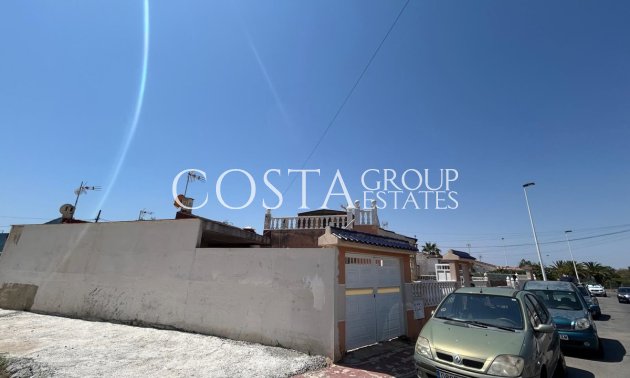 Odsprzedaż - Dom -
Torrevieja - Torrevieja Centro