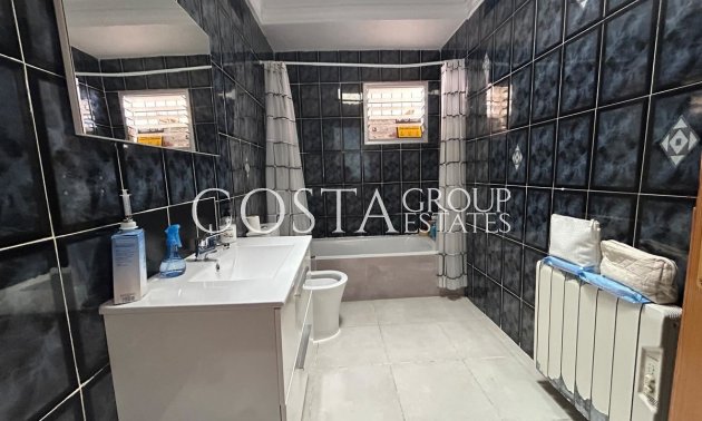 Odsprzedaż - Dom -
Torrevieja - Torrevieja Centro