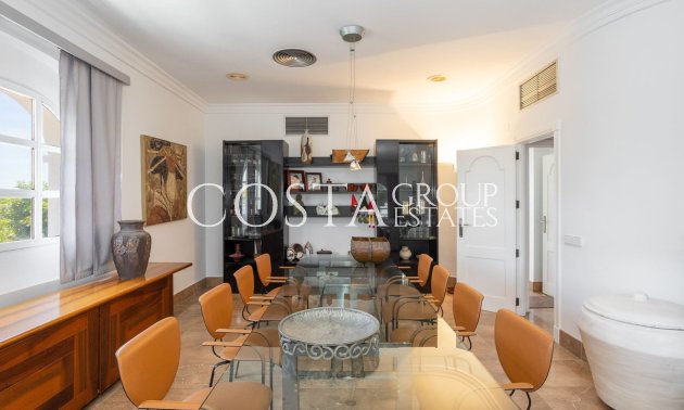 Revente - Villa -
Torrevieja - Torrevieja Centro