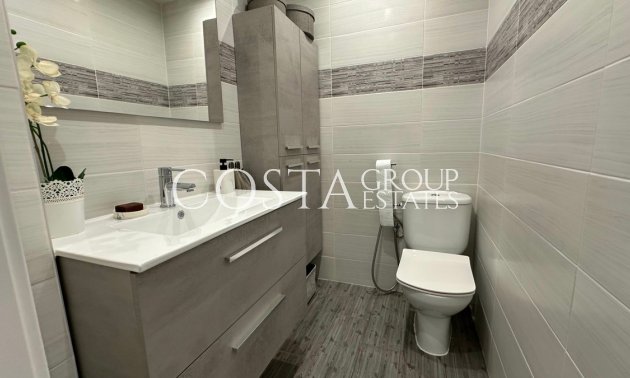 Revente - Maison -
Urbanización El Raso