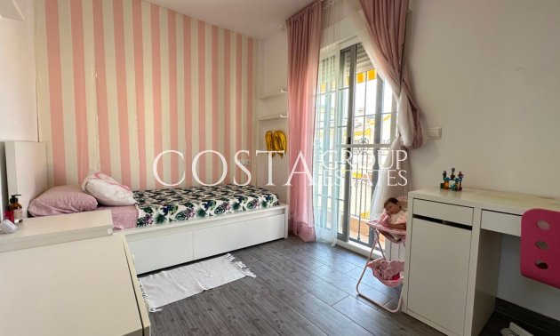 Revente - Maison -
Urbanización El Raso