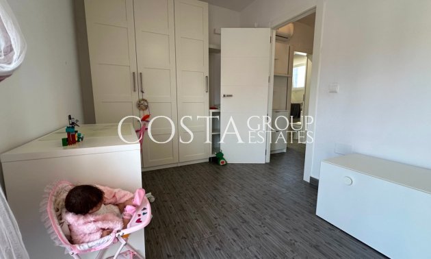 Revente - Maison -
Urbanización El Raso