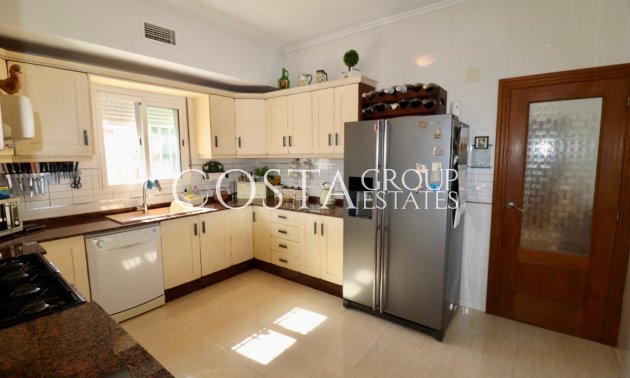 Resale - Villa -
Catral - Catral Centro