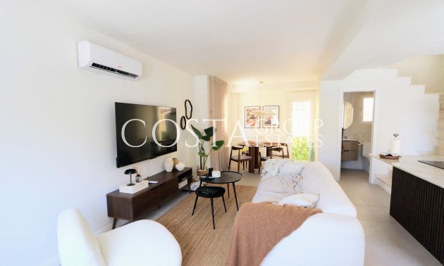 Odsprzedaż - Willa -
Orihuela - Los Altos