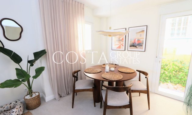 Odsprzedaż - Willa -
Orihuela - Los Altos