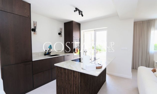 Odsprzedaż - Willa -
Orihuela - Los Altos