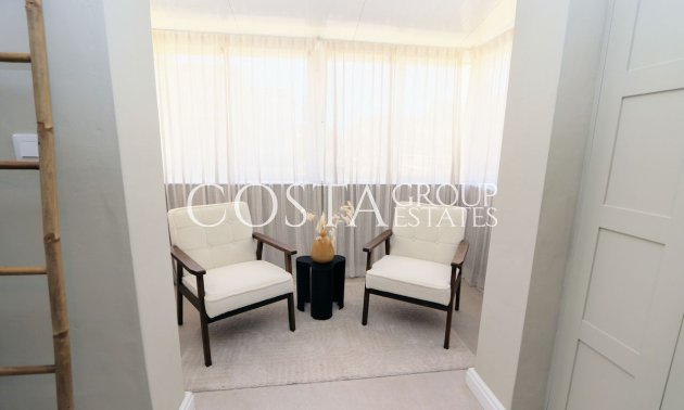 Odsprzedaż - Willa -
Orihuela - Los Altos