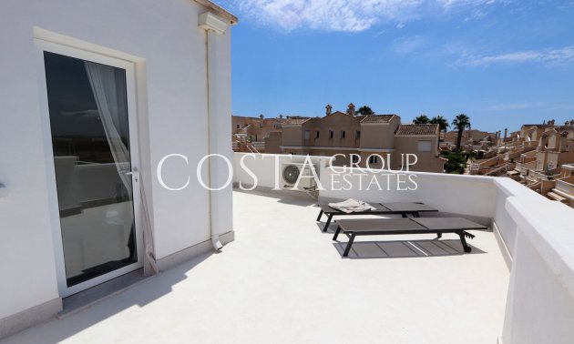 Odsprzedaż - Willa -
Orihuela - Los Altos