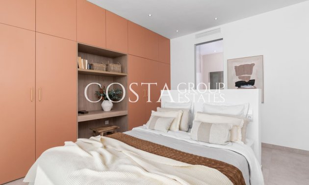 Neue Gebäude - detached -
Polop