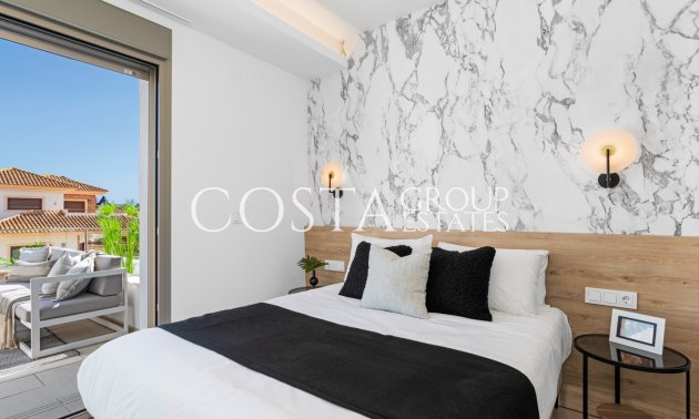 Nowy budynek - Willa -
Los Alcazares - Los Alcázares