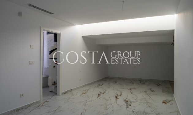 Neue Gebäude - Villa -
Coloma