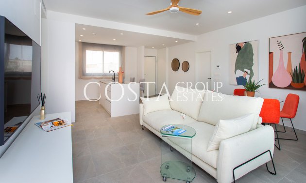 Nowy budynek - terraced -
Sucina