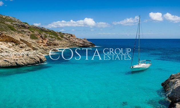 Nowy budynek - Willa -
Benitachell