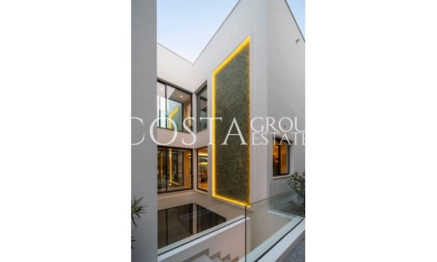 Nowy budynek - Willa -
Benahavís