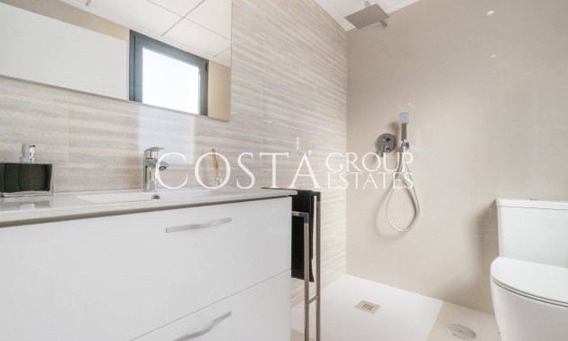 Nowy budynek - Willa -
Los Montesinos - La Herrada