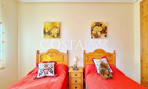 Herverkoop - Huis -
Orihuela - Villamartin