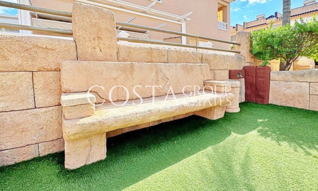 Herverkoop - Huis -
Orihuela - Villamartin