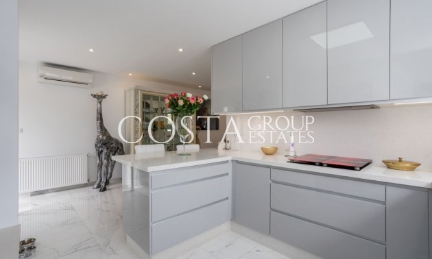 Odsprzedaż - Willa -
Orihuela - Villamartin