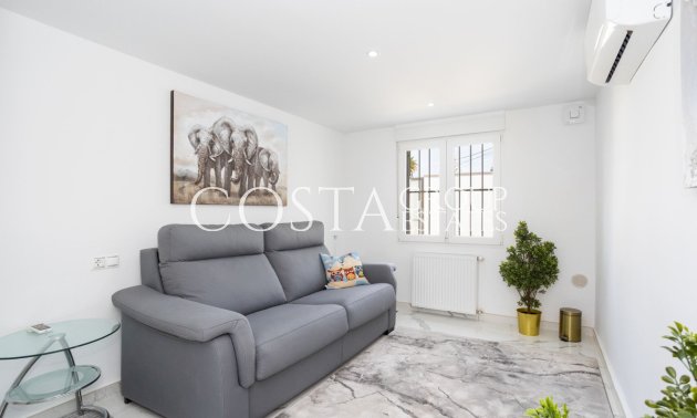 Odsprzedaż - Willa -
Orihuela - Villamartin