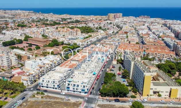 Herverkoop - Apartments -
Torrevieja - Torrevieja Centro