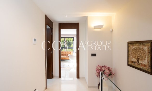 Herverkoop - Villa -
Orihuela - Villamartin