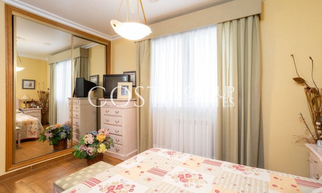 Odsprzedaż - Willa -
Orihuela - Los Altos