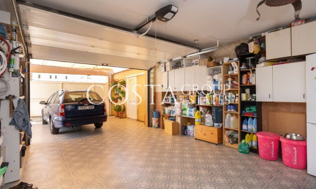 Odsprzedaż - Willa -
Orihuela - Los Altos