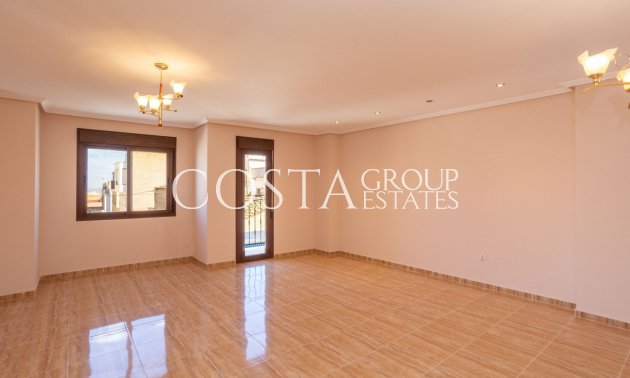 Odsprzedaż - Dom -
San Miguel de Salinas - San Miguel de Salinas Centro