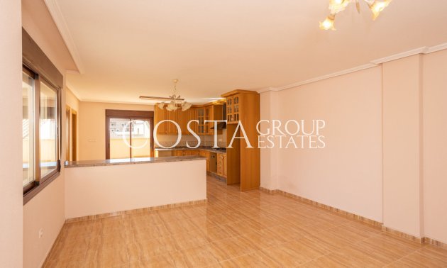 Odsprzedaż - Dom -
San Miguel de Salinas - San Miguel de Salinas Centro