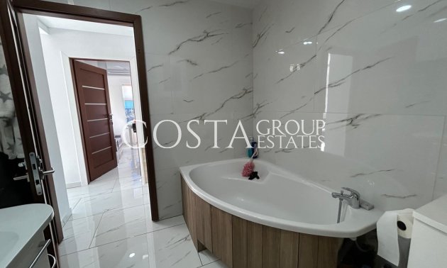 Herverkoop - Apartments -
Torrevieja - Torrevieja Centro