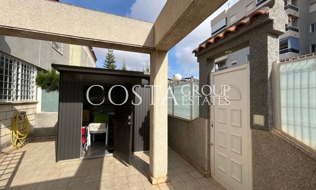 Odsprzedaż - Dom -
Torrevieja - Torrevieja Centro