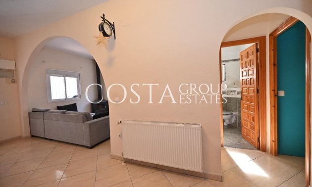 Resale - House -
Orihuela - Los Altos