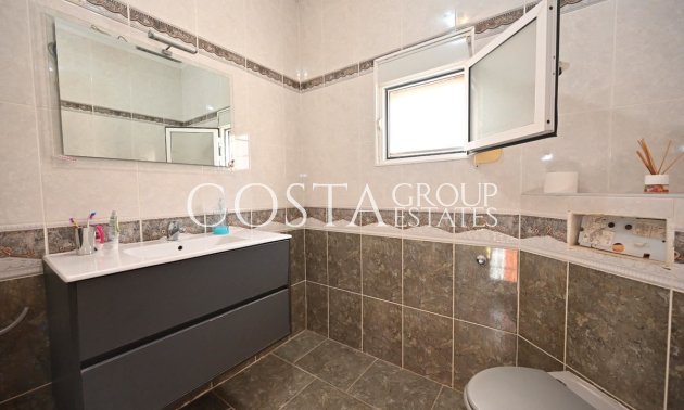 Resale - House -
Orihuela - Los Altos