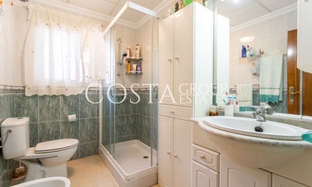 Resale - Villa -
Orihuela - Campoamor