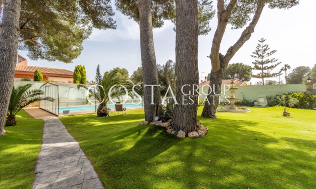 Resale - Villa -
Orihuela - Campoamor