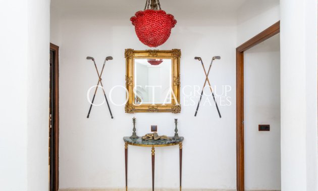 Herverkoop - Villa -
Orihuela - Villamartin