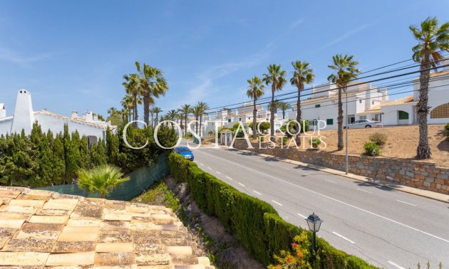 Herverkoop - Villa -
Orihuela - Villamartin