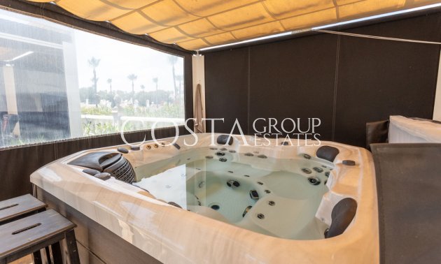 Herverkoop - Villa -
Orihuela - Villamartin