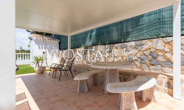 Herverkoop - Villa -
Orihuela - Villamartin