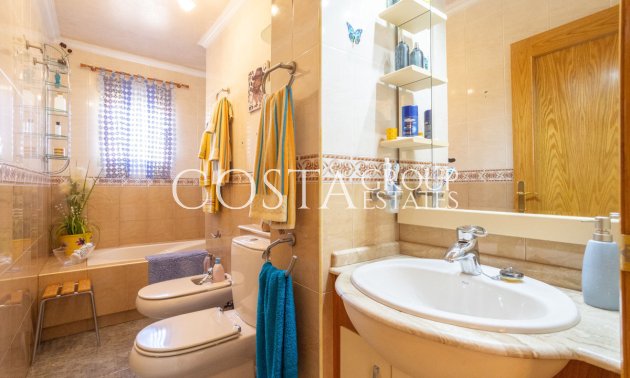 Wiederverkauf - Villa -
La Union - La Union Centro