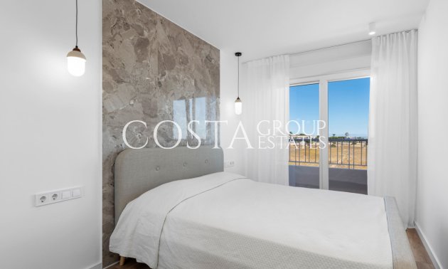 Resale - Apartments -
Orihuela - Punta Prima
