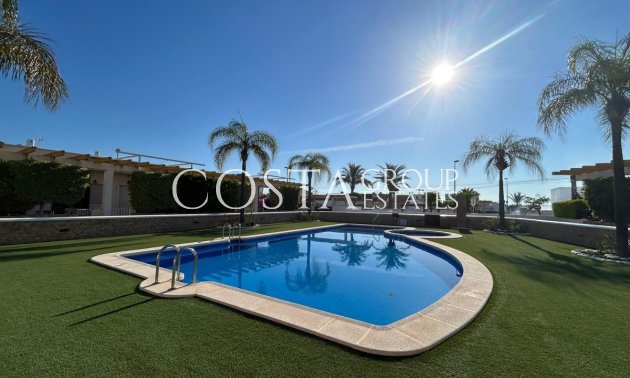 Revente - Maison -
Orihuela - Mil Palmeras