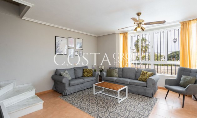 Odsprzedaż - Dom -
Orihuela - Villamartin