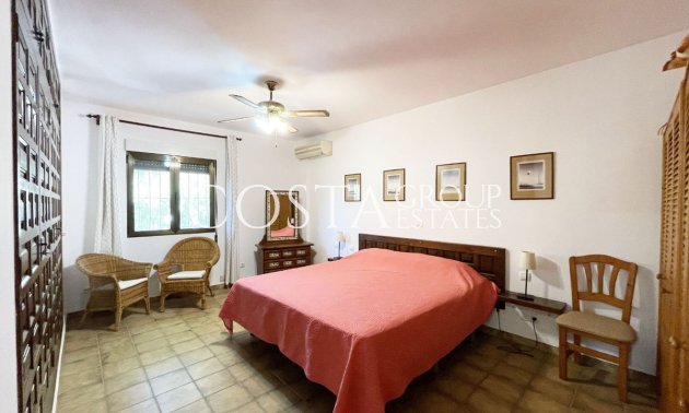 Herverkoop - Villa -
Pinoso - Los Pinos