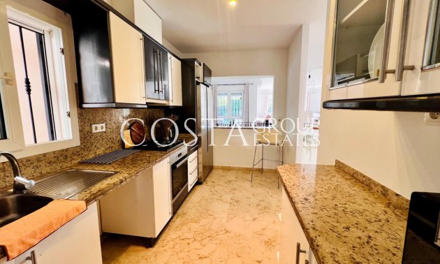 Herverkoop - Villa -
Orihuela - Orihuela Costa