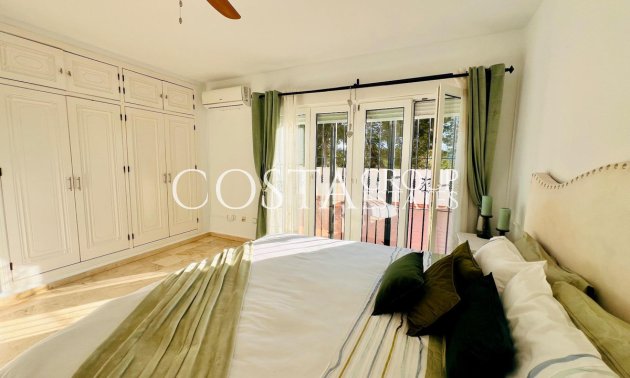 Herverkoop - Villa -
Orihuela - Orihuela Costa