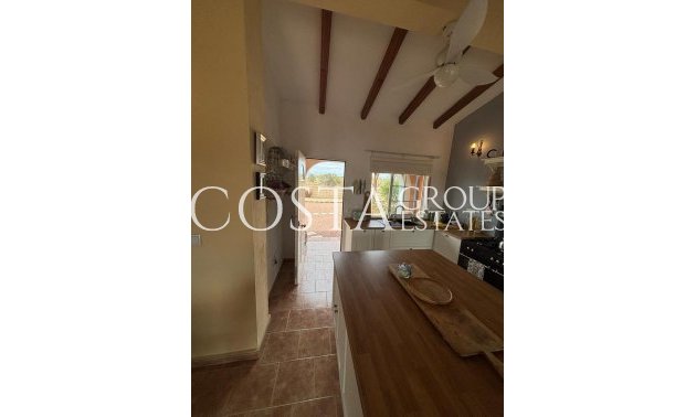 Resale - Villa -
Dolores - Dolores Centro