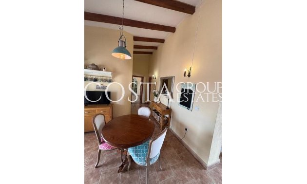 Resale - Villa -
Dolores - Dolores Centro